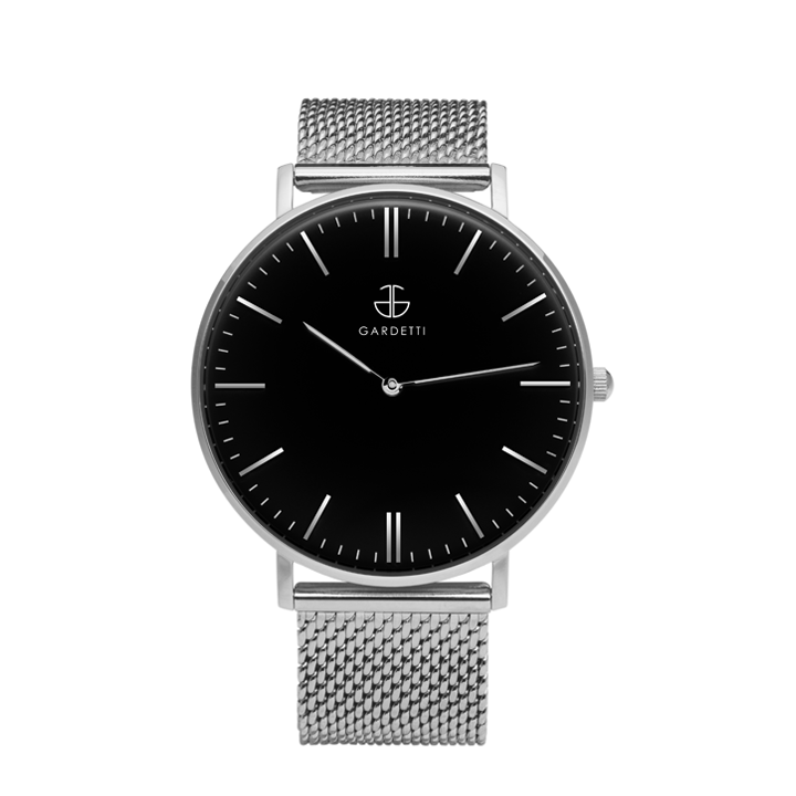 Reloj metalico negro sale